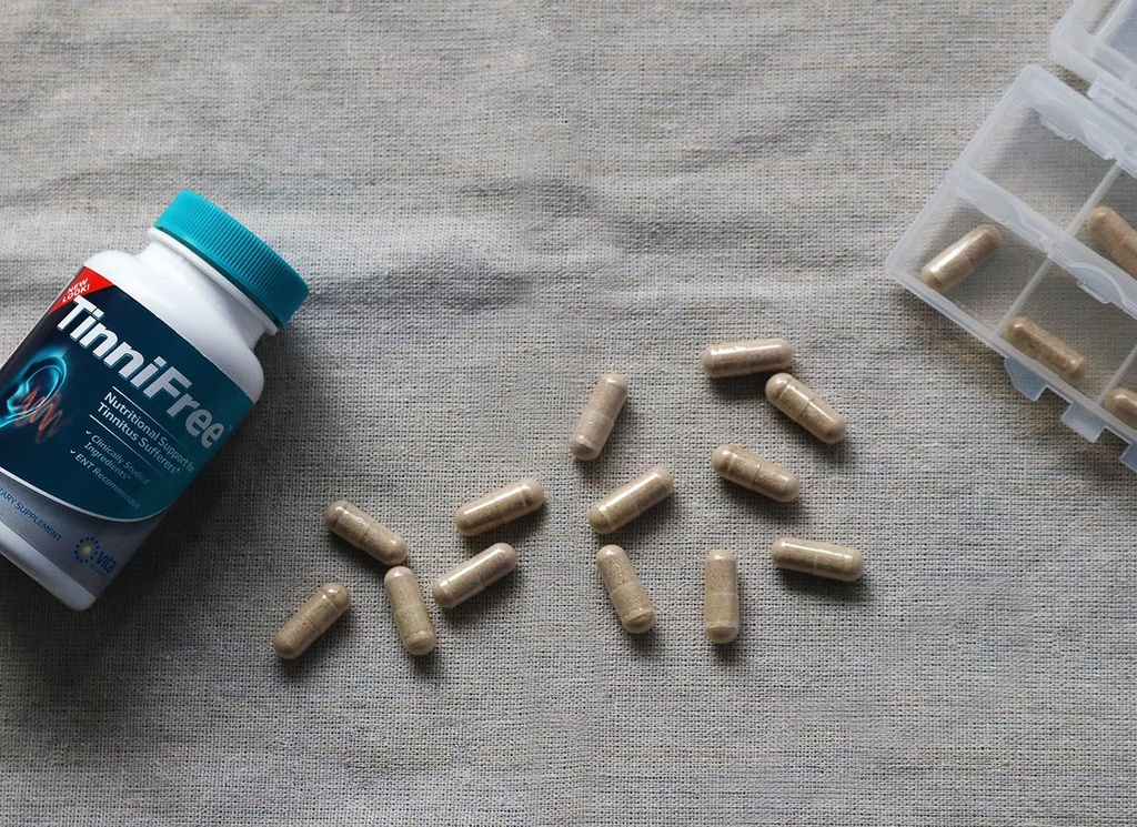 tinnitus-relief-formula---tinnifree-with-4.jpg