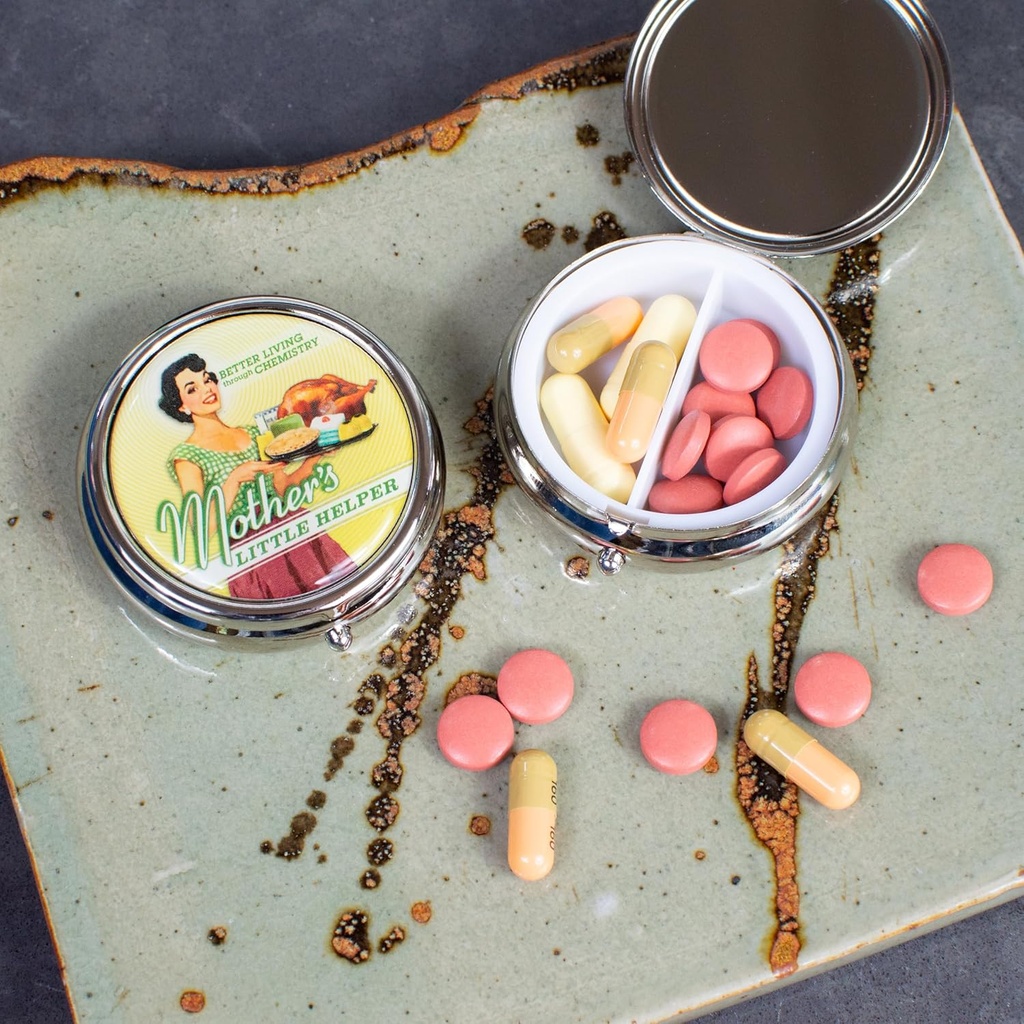 mothers-little-helper-pill-box---compact-4.jpg