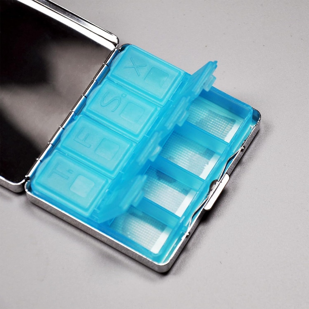 7-days-chromed-shiny-silver-pill-organiz-4.jpg