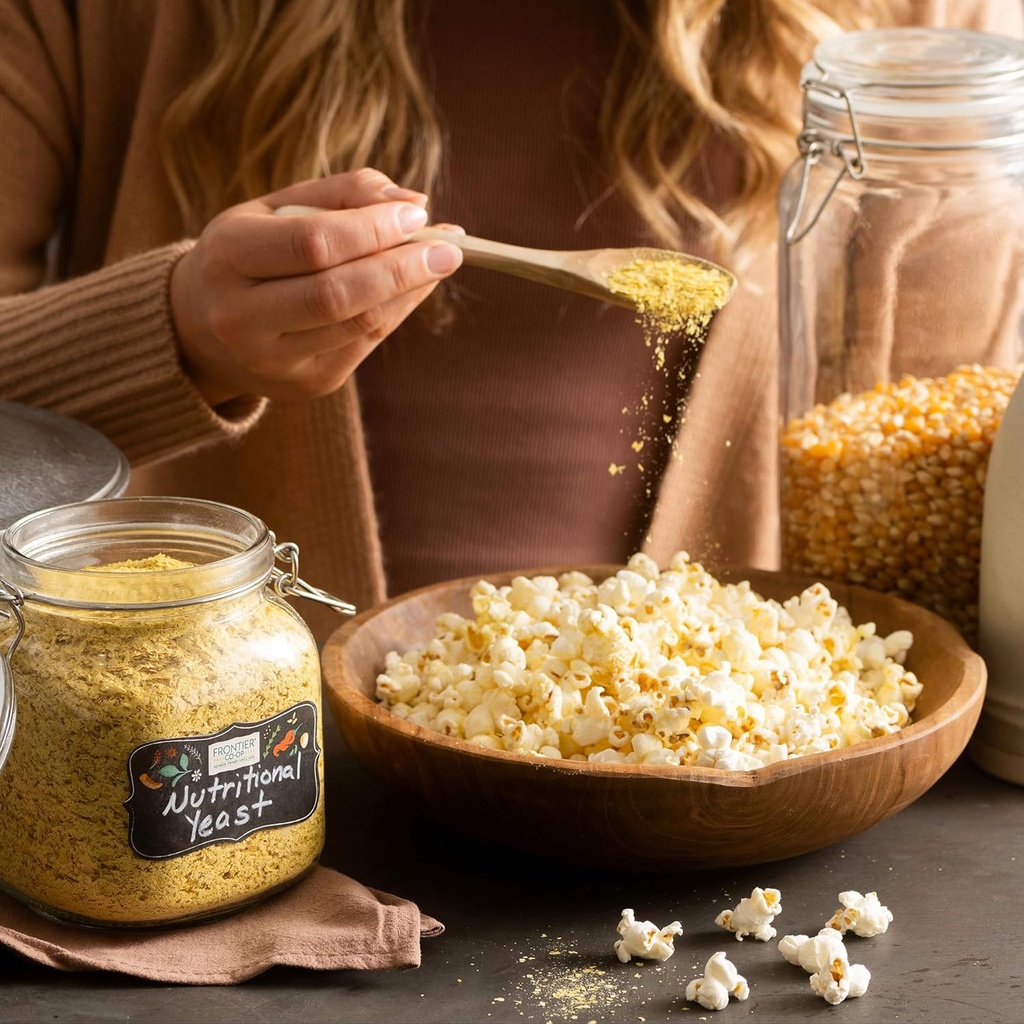 Frontier Co-op Nutritional Yeast Flakes, 1 lb Bulk Bag - Vegan, Fortified, Kosher, Non-Irradiated Seasoning, Dairy-Free Cheese Flavor, Rich in B Vitamins 5