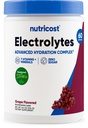 Nutricost Electrolyte Complex Powder (60 Σερβιέτες, Σταφύλι) - Συμπλήρωμα ενυδάτωσης Ποτό Μίγμα με Βιταμίνες και Ορυκτά