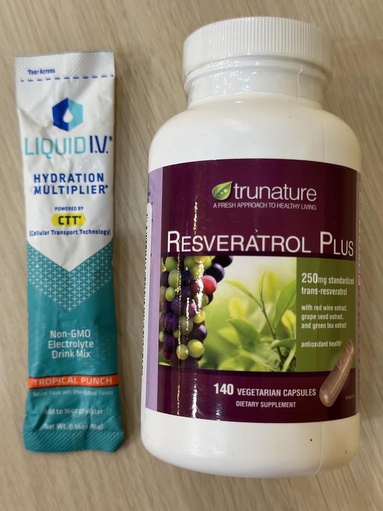 HealthEmpire Costco Trunature Βιταμίνες Bundle, Resveratrol Plus 140 κάψουλες χορτοφάγων και υγρό I.V. Πολλαπλασιαστής ενυδάτωσης 1 Stick Packed Poly Bag (1)