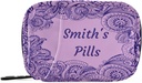 Custom Pill Box 7 Day Pill Τσάντα Υπόθεση Purple Floral Paisley Εξατομικευμένο όνομα Τσάντα Organizer Ταξιδιών Χάπια με Zipper Φορητή Εβδομαδιαία Θήκη Συμπαγές μέγεθος για τον κάτοχο συμπλήρωμα βιταμίνης